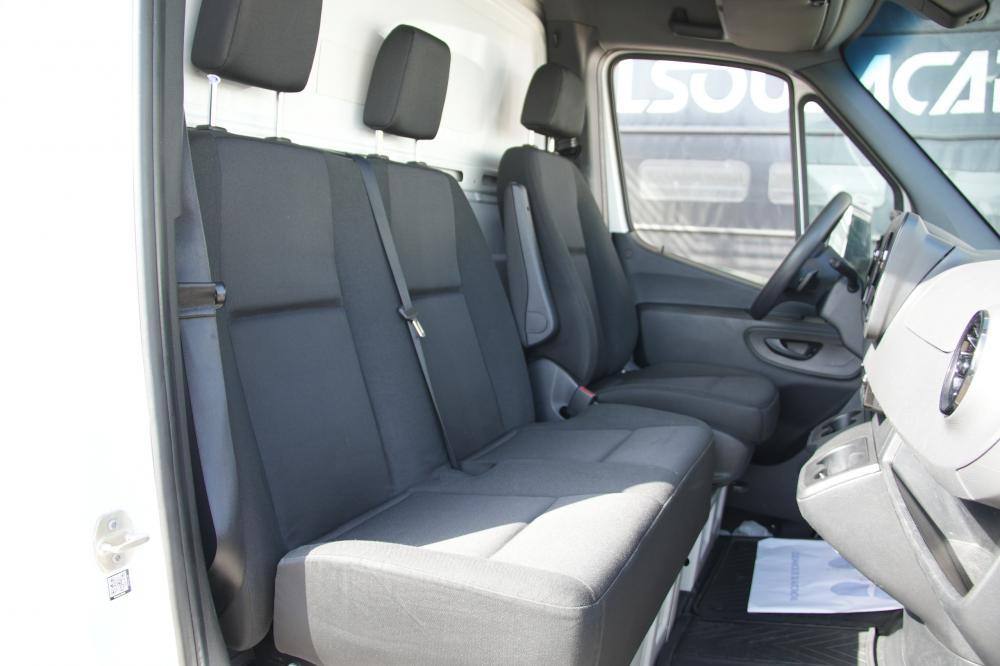 mercedes-benz-sprinter-2022-diesel-2000cc
