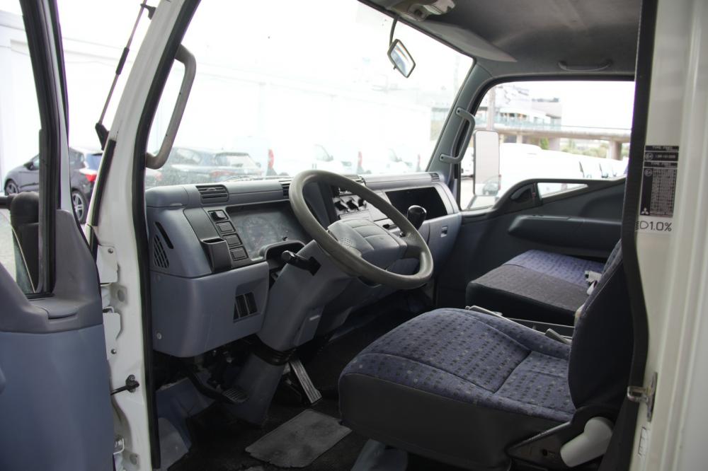 mitsubishi-canter-2010-diesel-3000cc