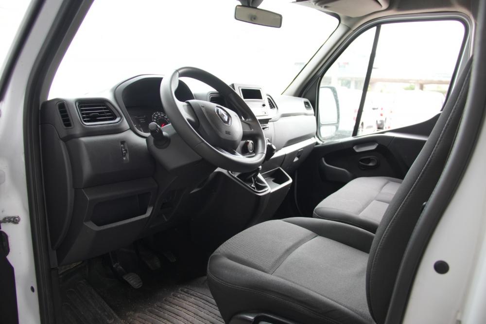 renault-master-2022-diesel-2300cc