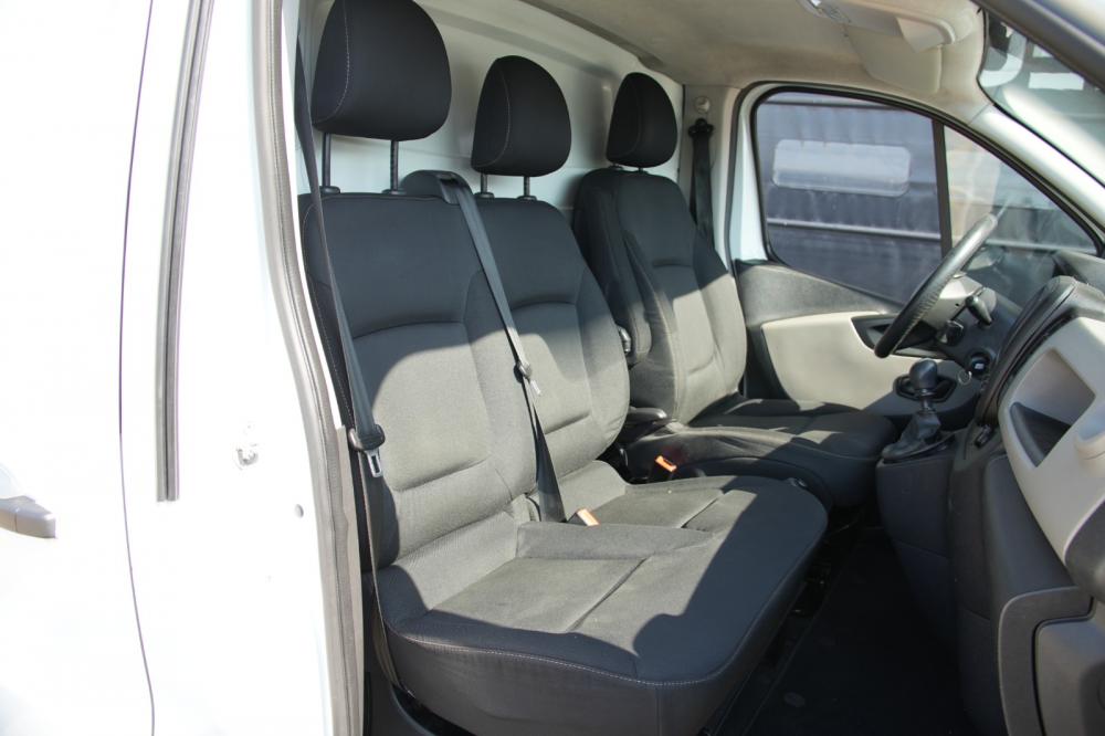 renault-trafic-2018-diesel-1600cc