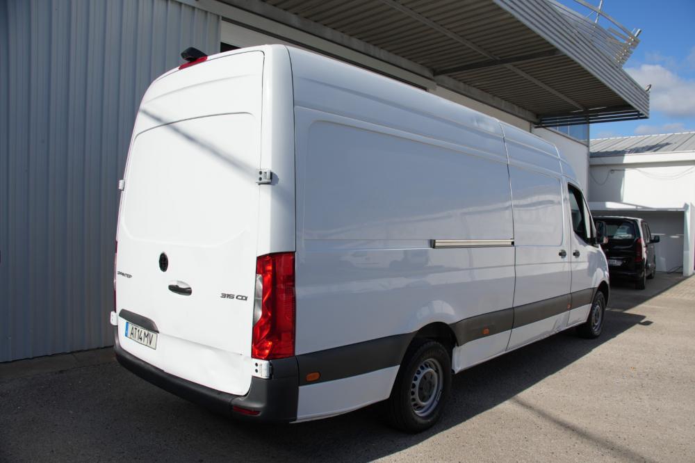 mercedes-benz-sprinter-2022-diesel-2000cc