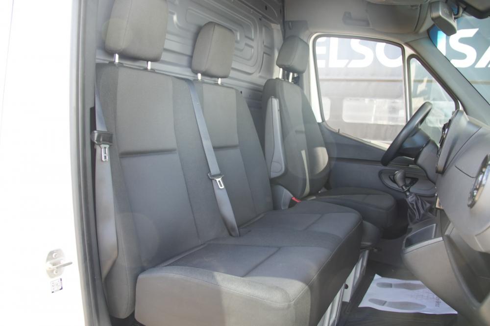 mercedes-benz-sprinter-2022-diesel-2000cc