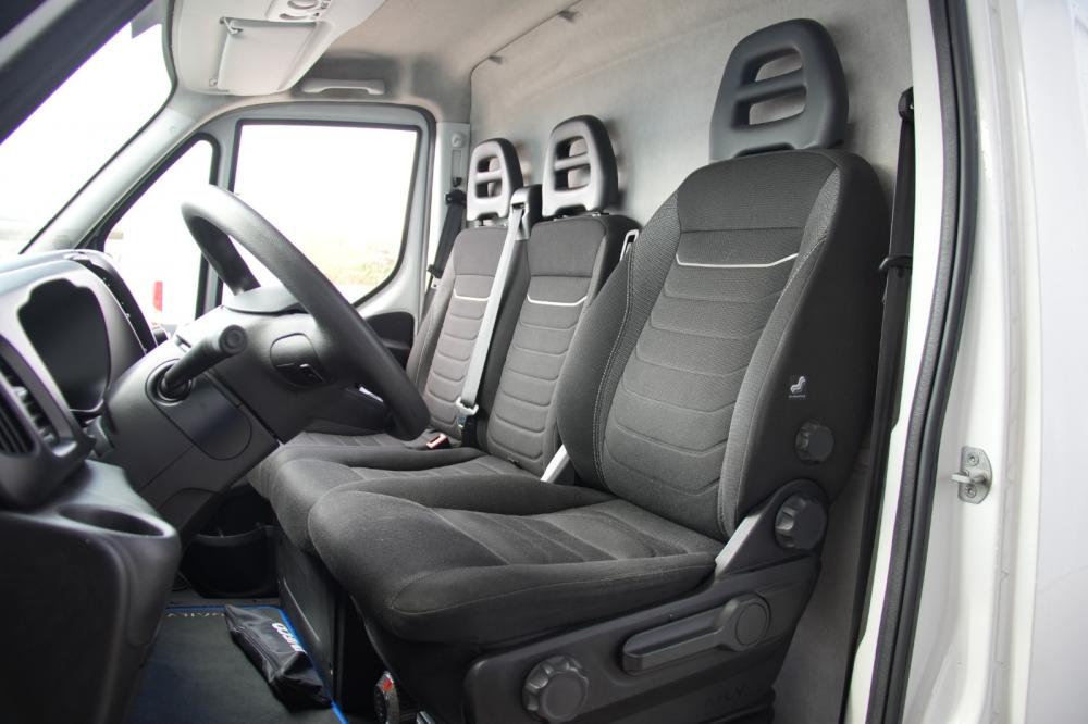 iveco-daily-2023-diesel-2300cc