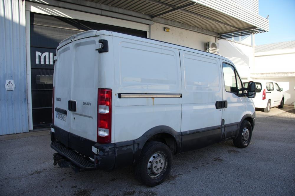 iveco-daily-2014-diesel-2300cc