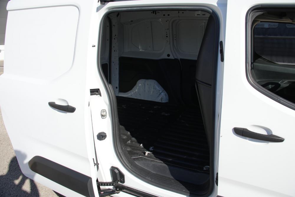 peugeot-partner-2022-diesel-1500cc