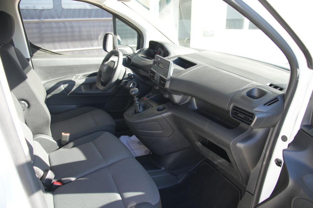 peugeot-partner-2022-diesel-1500cc