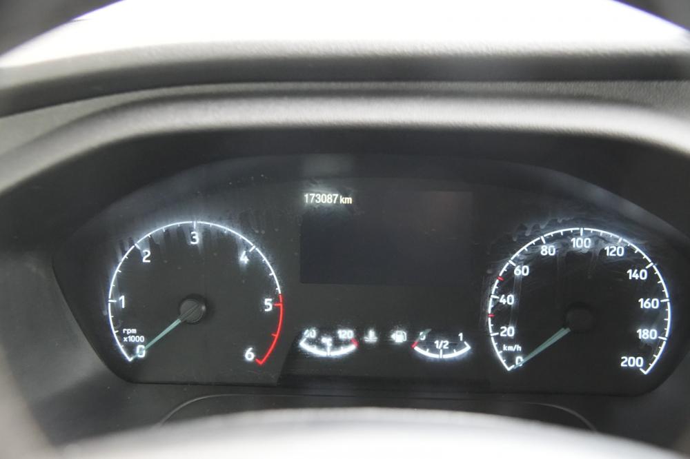 ford-transit-2022-diesel-2000cc