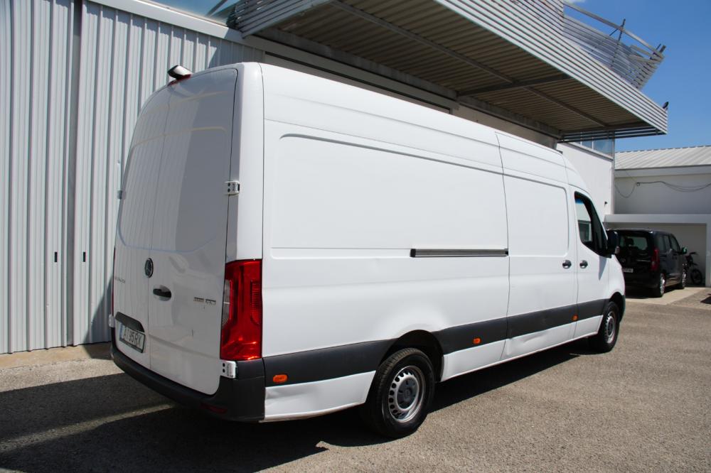 mercedes-benz-sprinter-2022-diesel-2000cc