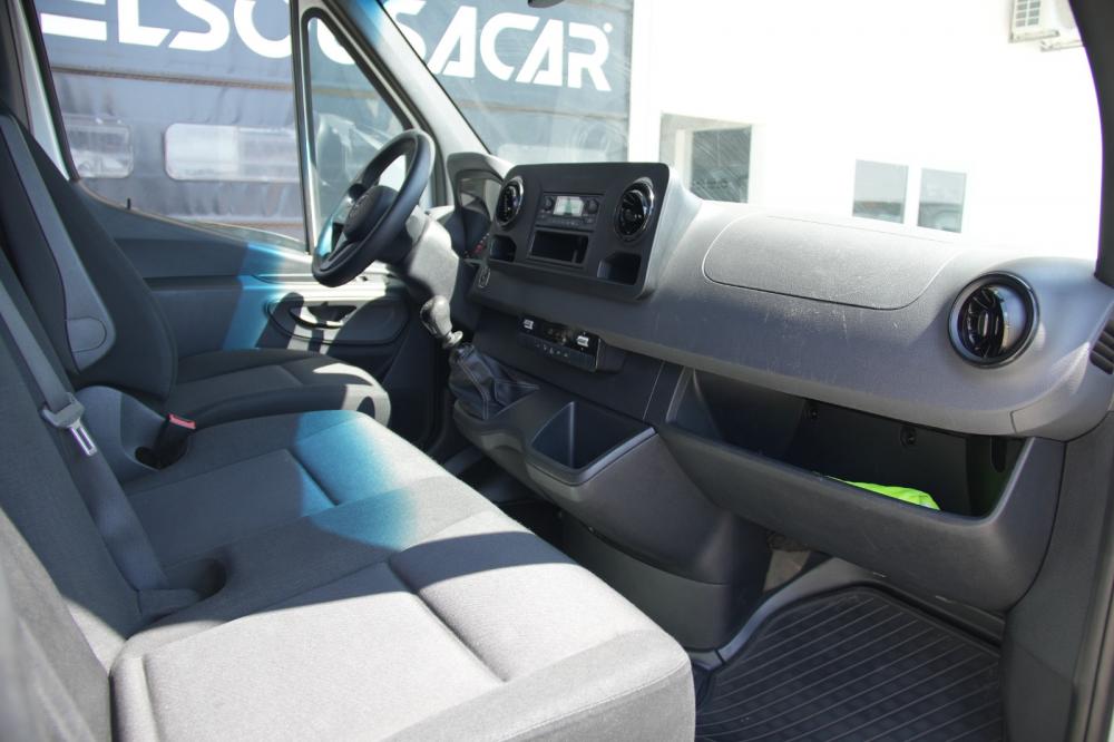 mercedes-benz-sprinter-2022-diesel-2000cc