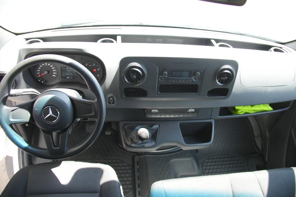 mercedes-benz-sprinter-2022-diesel-2000cc