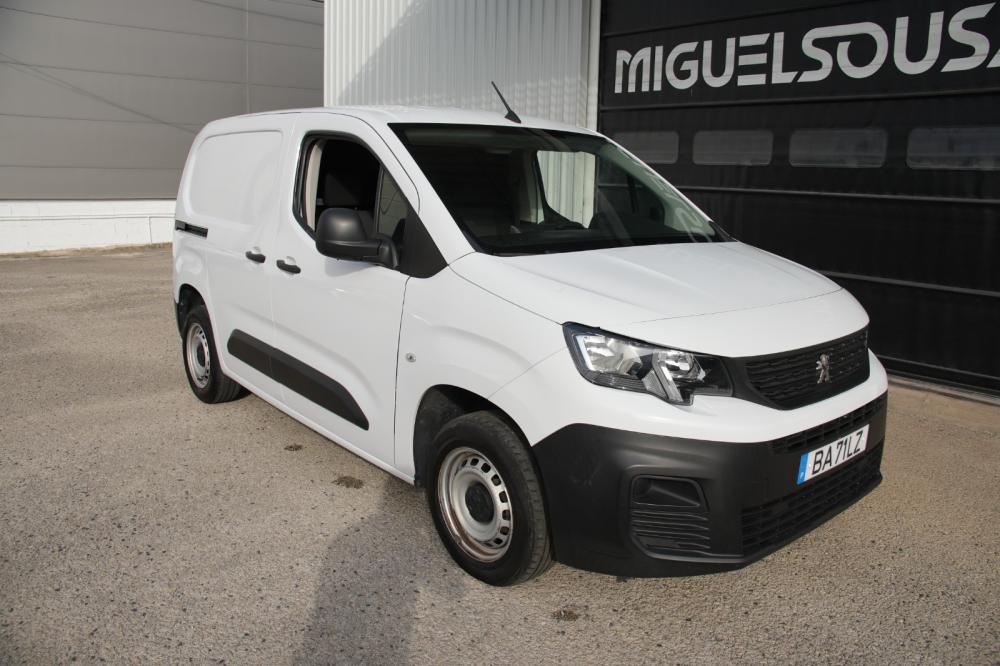 peugeot-partner-2023-diesel-1500cc