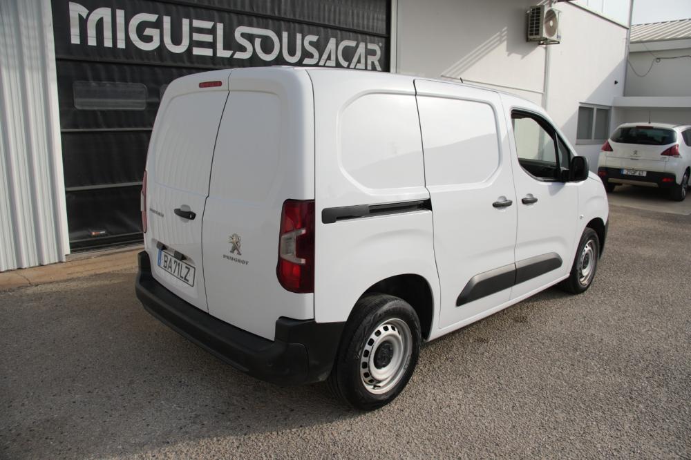 peugeot-partner-2023-diesel-1500cc