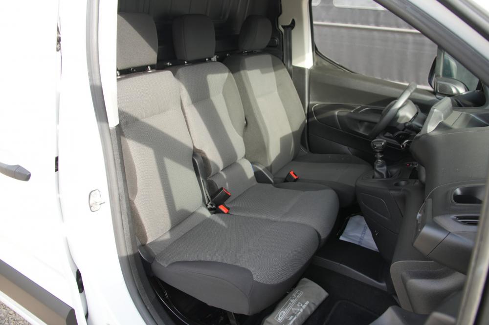peugeot-partner-2023-diesel-1500cc