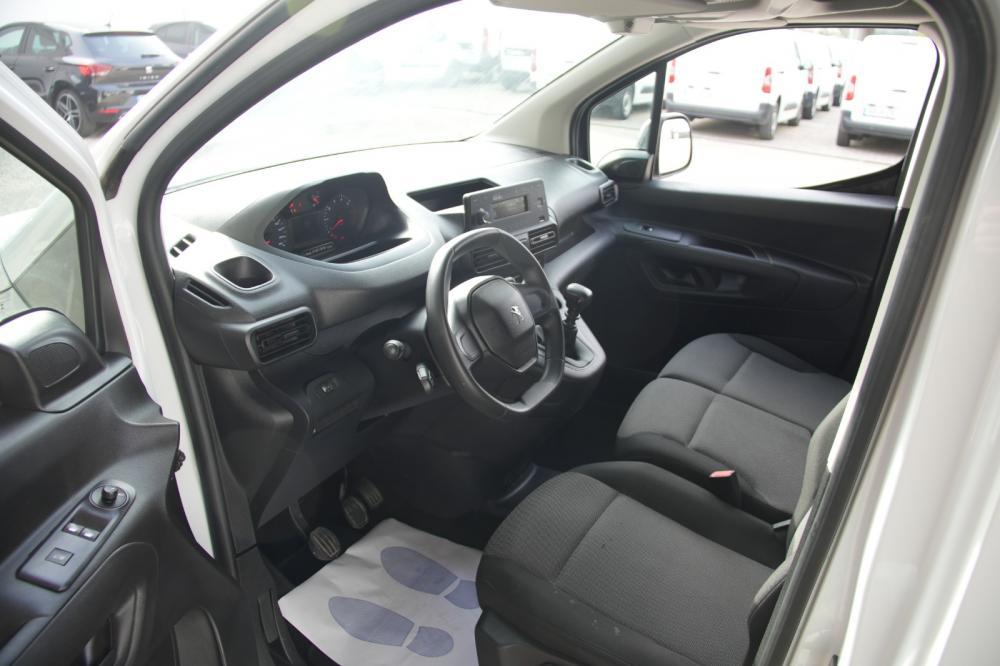 peugeot-partner-2023-diesel-1500cc