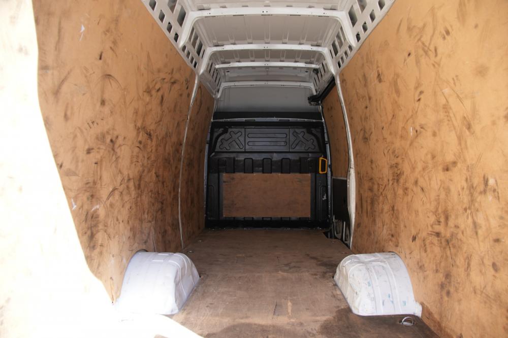 iveco-daily-2023-diesel-2300cc