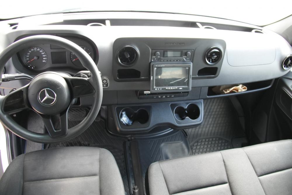 mercedes-benz-sprinter-2022-diesel-2000cc