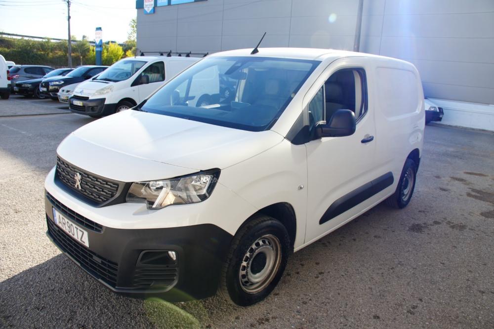 peugeot-partner-2022-diesel-1500cc