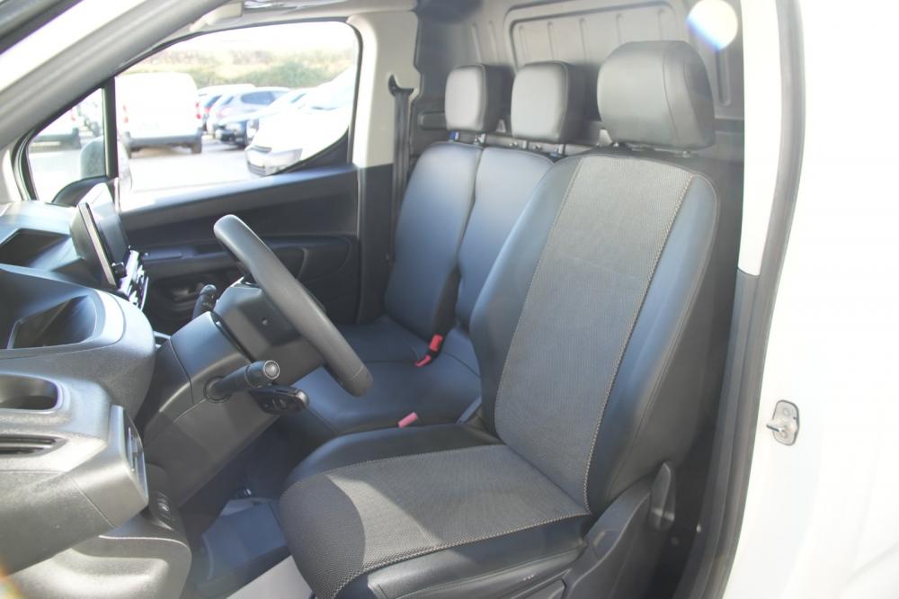 peugeot-partner-2022-diesel-1500cc