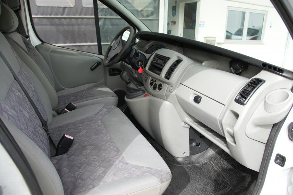 opel-vivaro-2002-diesel-1900cc