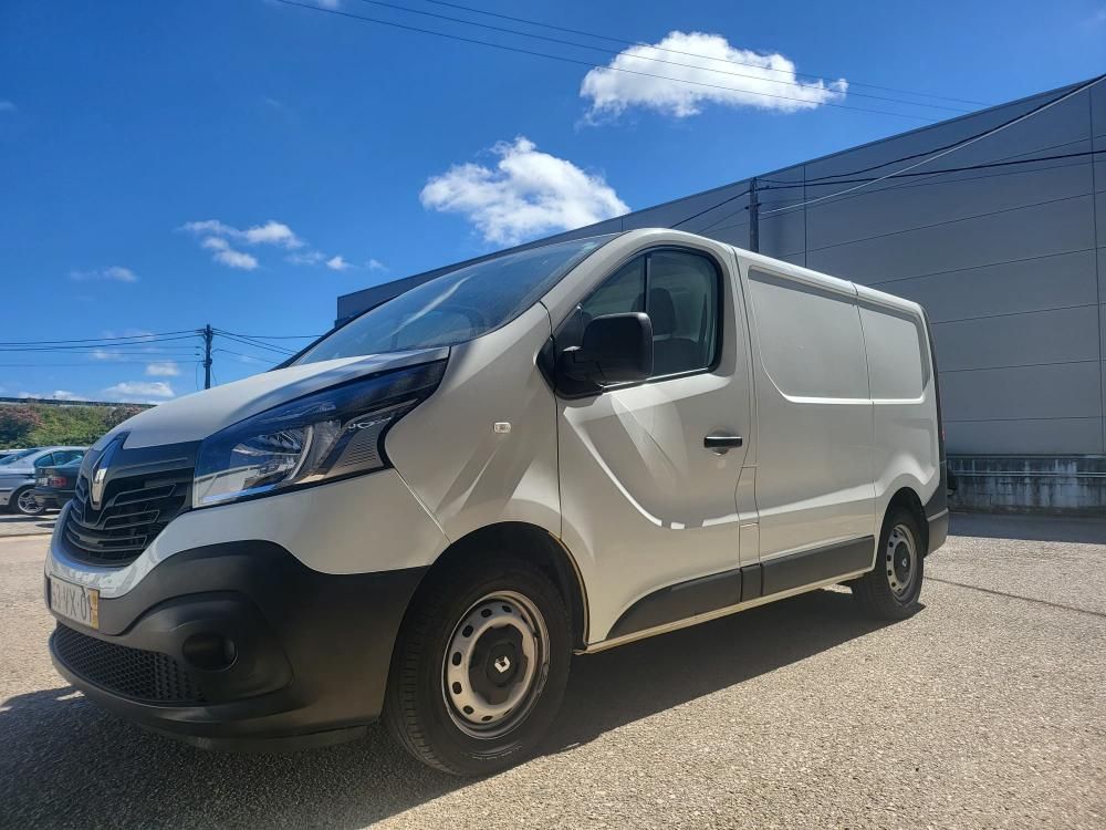 renault-trafic-2019-diesel-1598cc