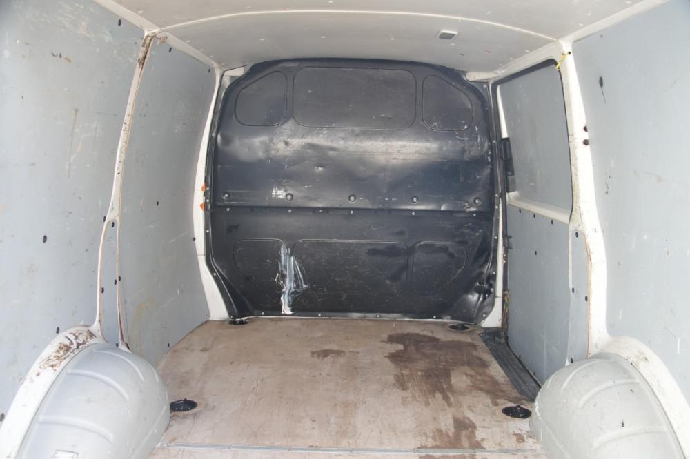 volkswagen-transporter-2011-diesel-2000cc