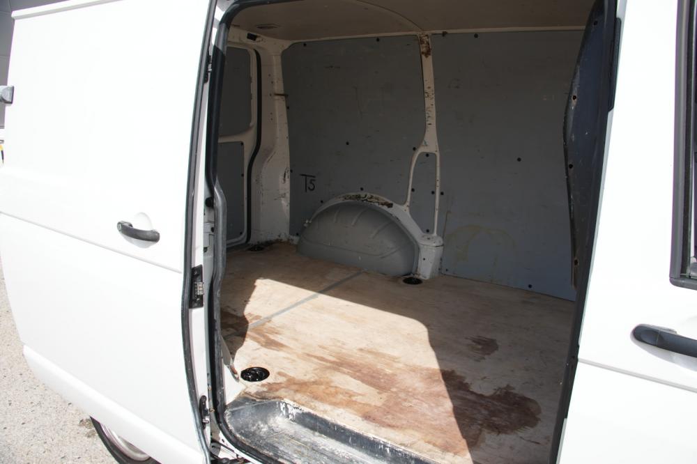 volkswagen-transporter-2011-diesel-2000cc