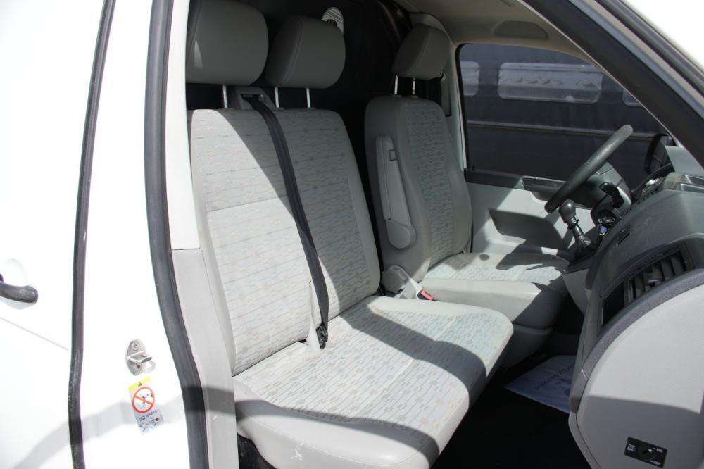 volkswagen-transporter-2011-diesel-2000cc