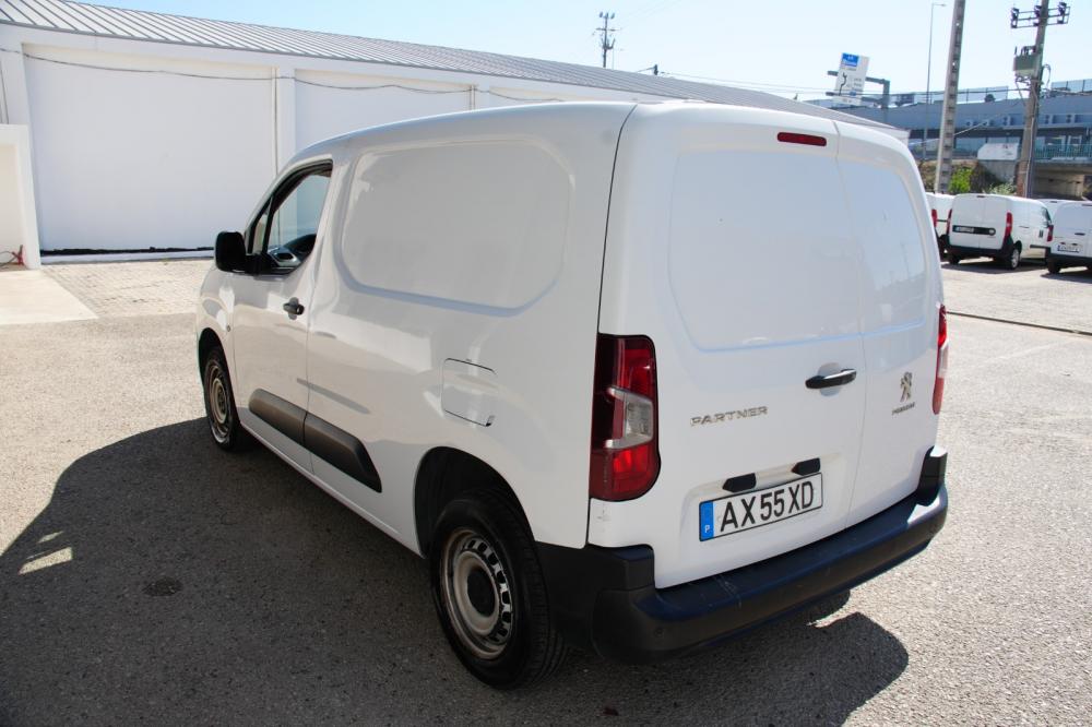 peugeot-partner-2023-diesel-1500cc