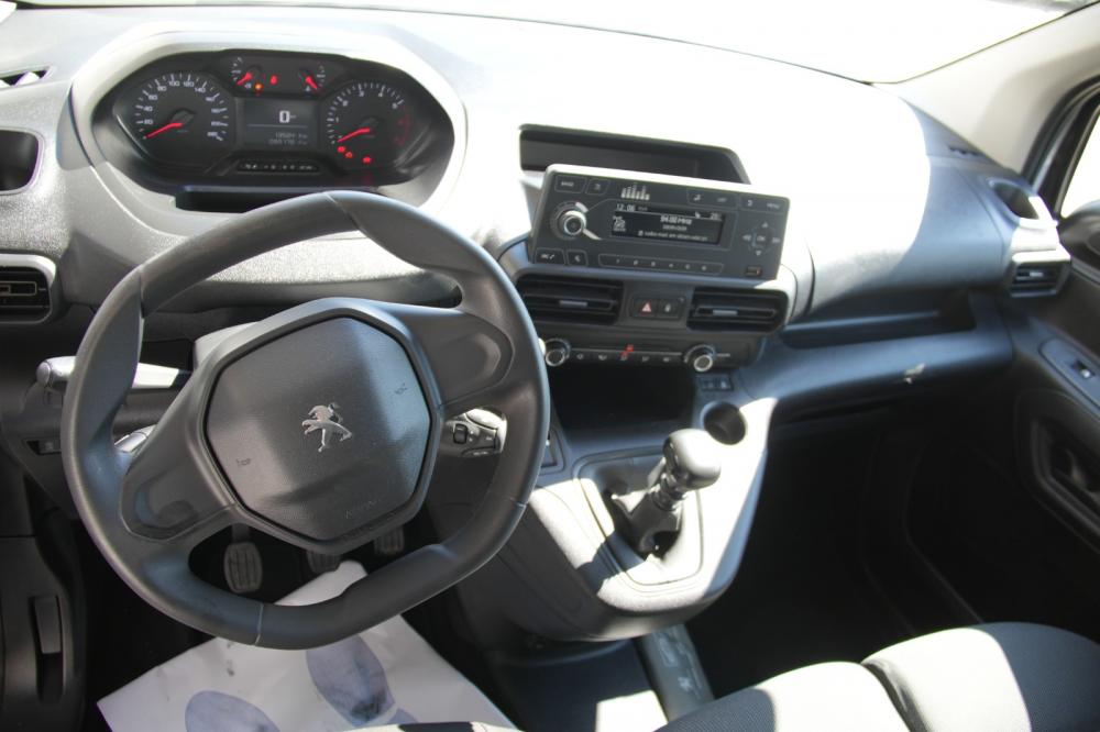 peugeot-partner-2023-diesel-1500cc