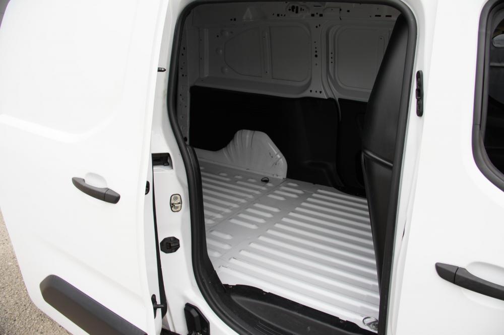 opel-combo-2023-diesel-1500cc