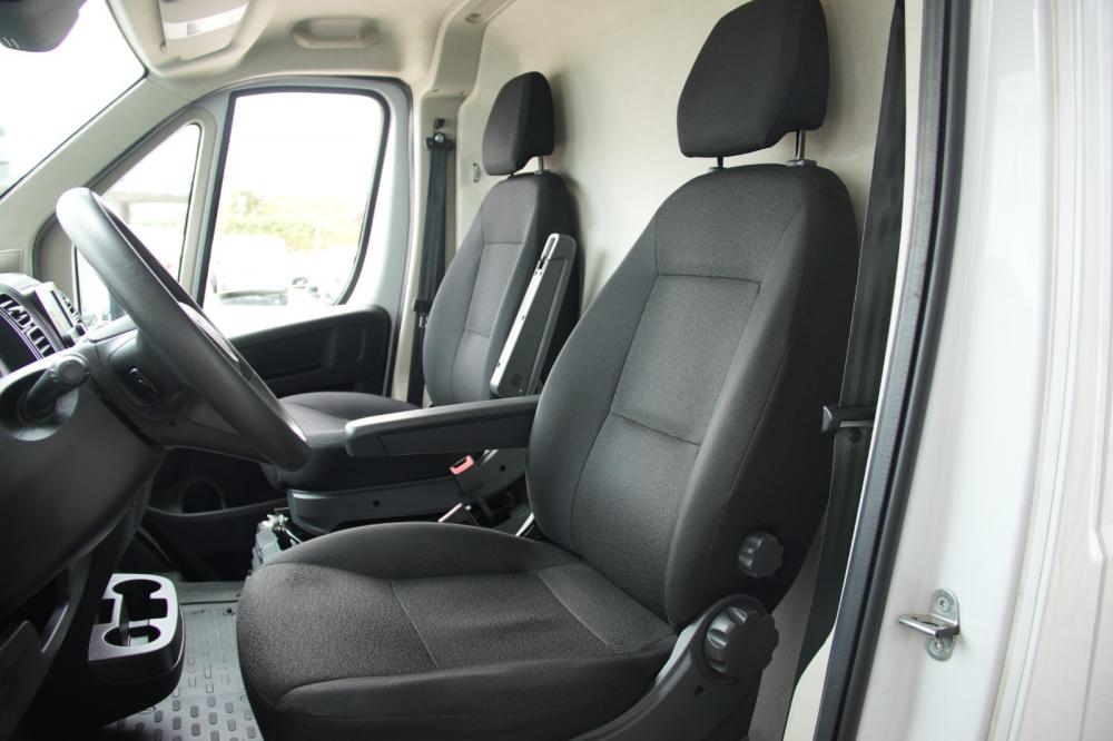 citroen-jumper-2024-diesel-2200cc