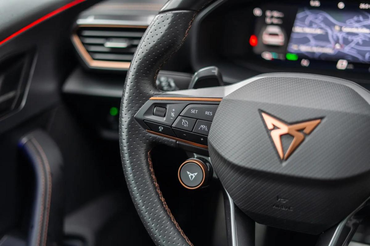cupra-formentor-2022-hibrido-a-gasolina-1395cc