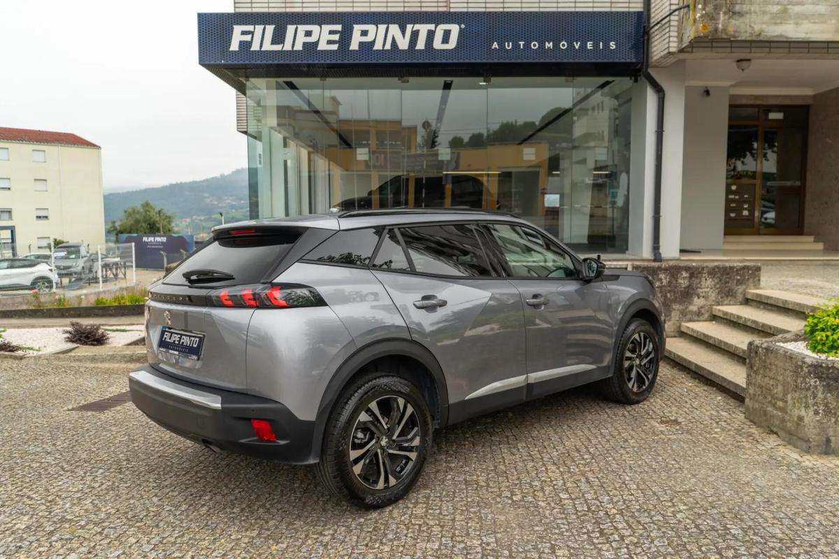peugeot-2008-2022-gasolina-1199cc