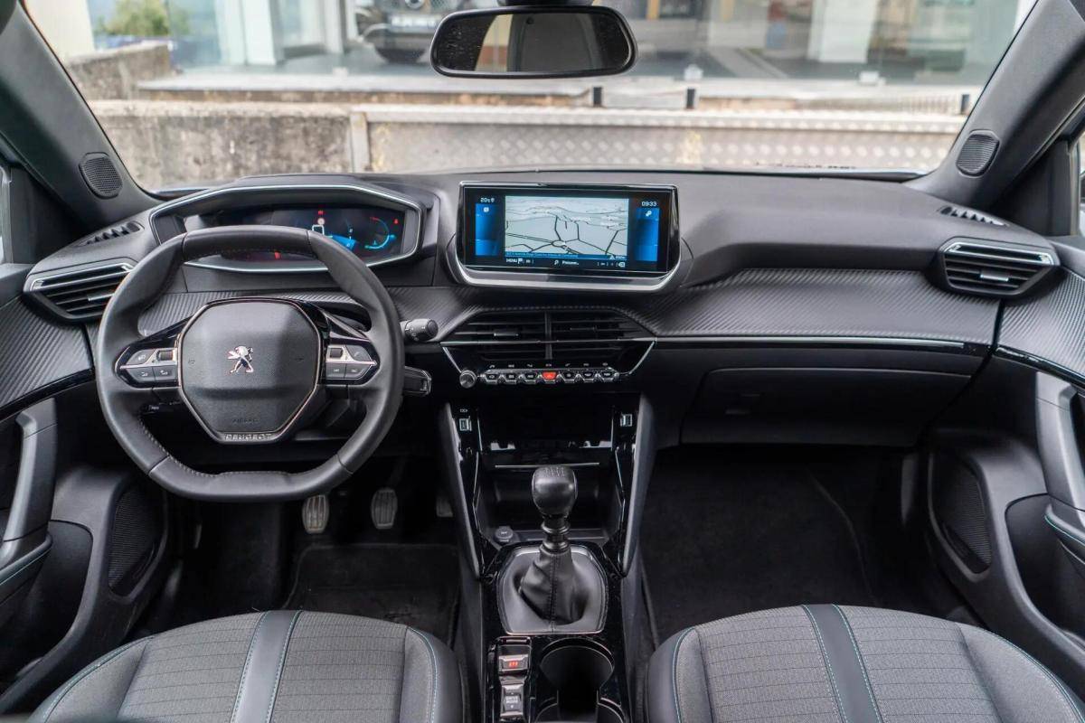 peugeot-2008-2022-gasolina-1199cc