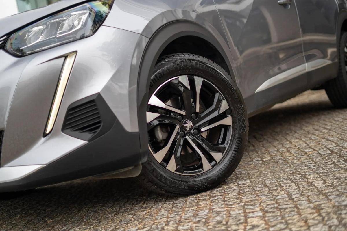 peugeot-2008-2022-gasolina-1199cc