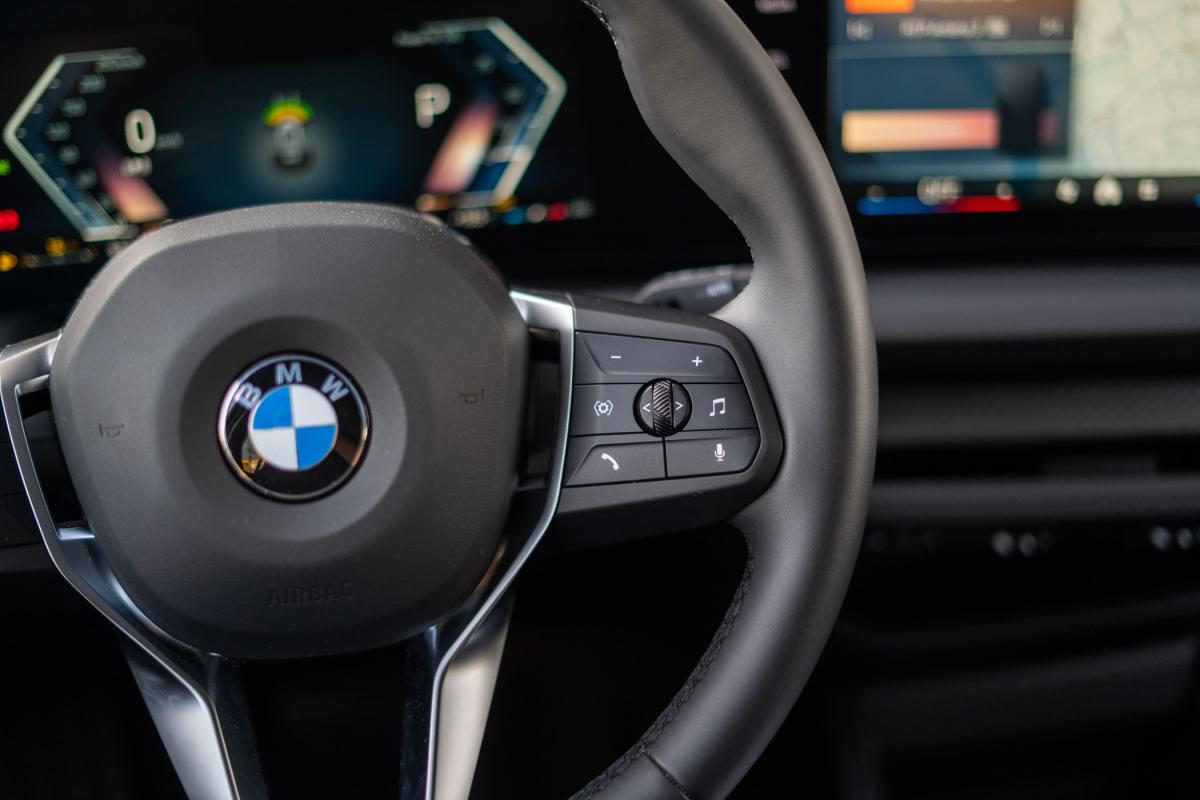 bmw-serie-1-2025-gasolina-1499cc