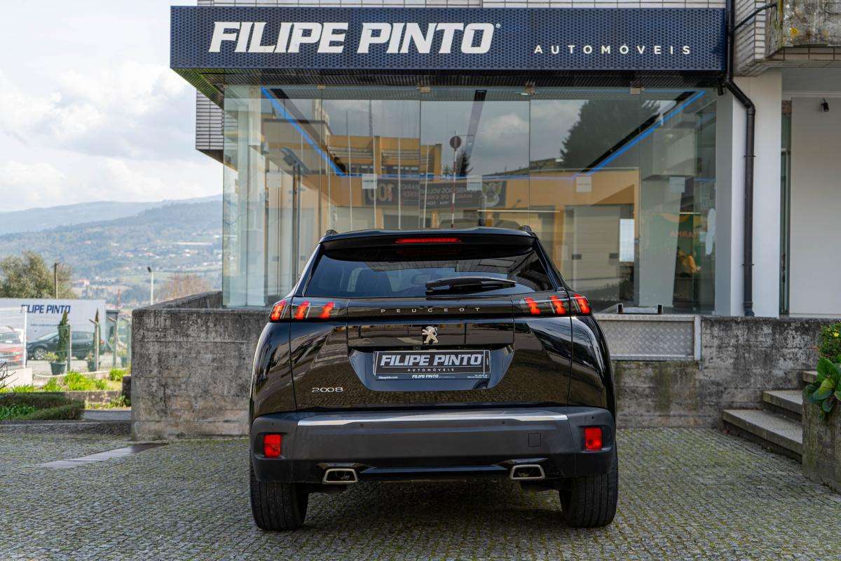 peugeot-2008-2022-gasolina-1199cc