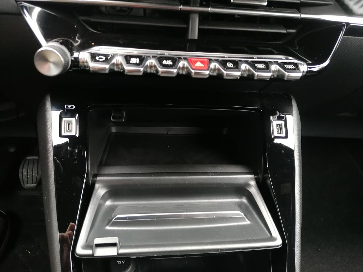 peugeot-2008-2022-gasolina-1199cc