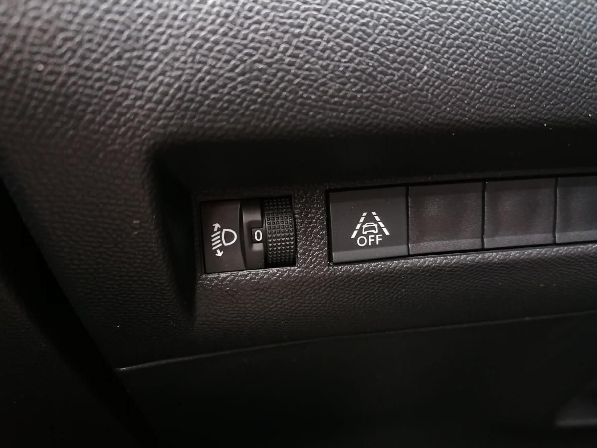 peugeot-2008-2022-gasolina-1199cc