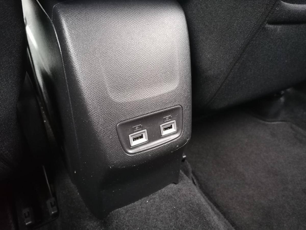 peugeot-2008-2022-gasolina-1199cc