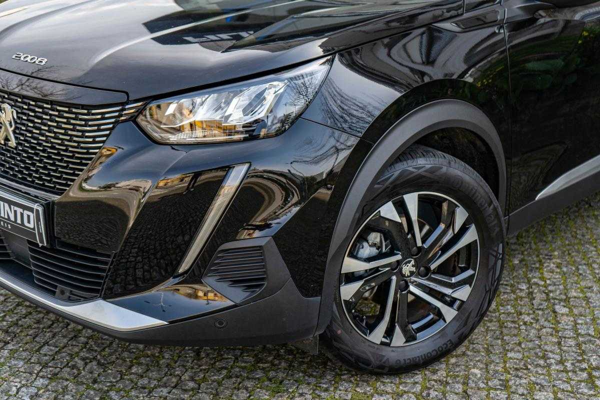 peugeot-2008-2022-gasolina-1199cc