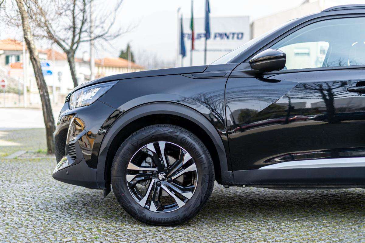 peugeot-2008-2022-gasolina-1199cc