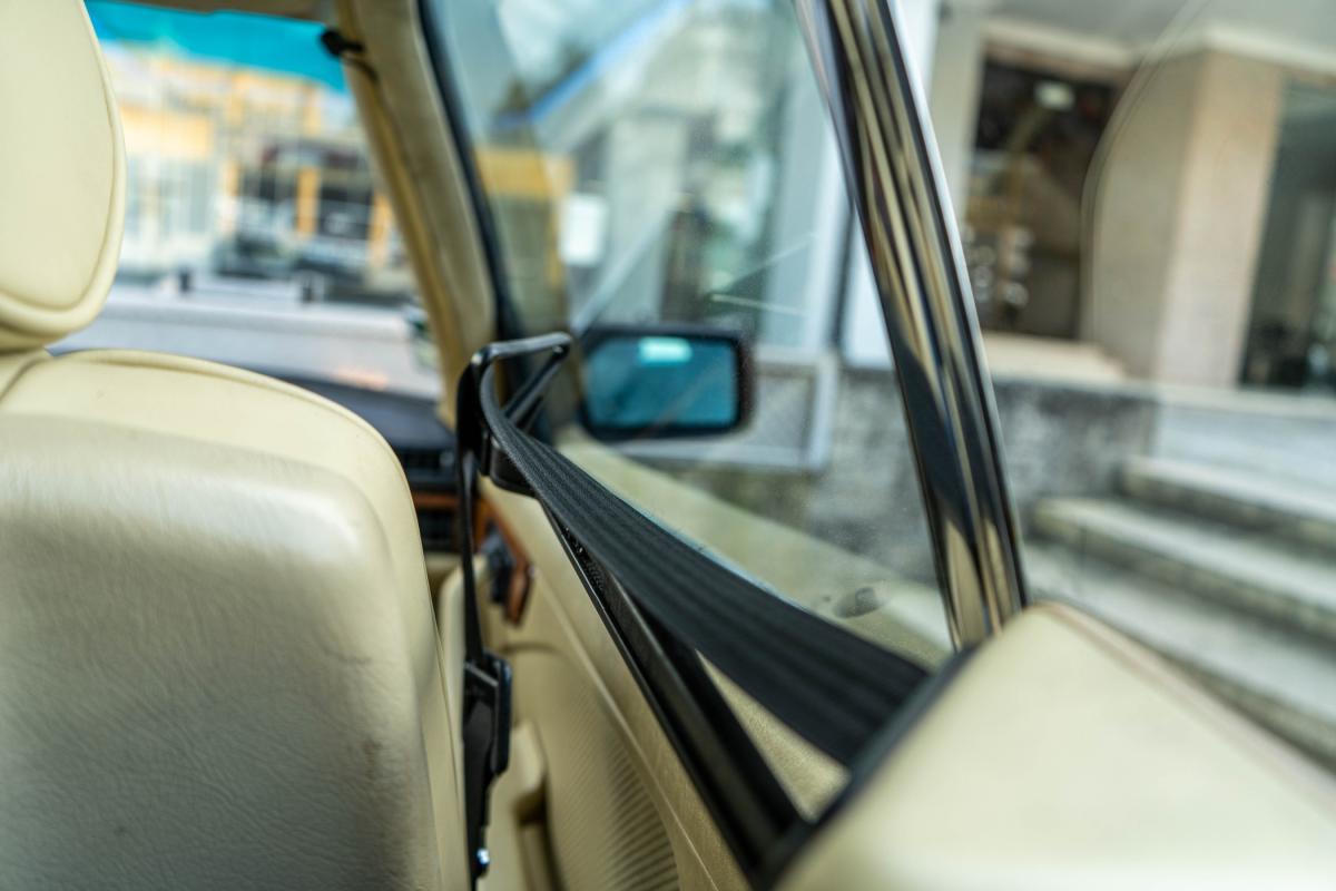 mercedes-benz-500-1982-gasolina-4973cc