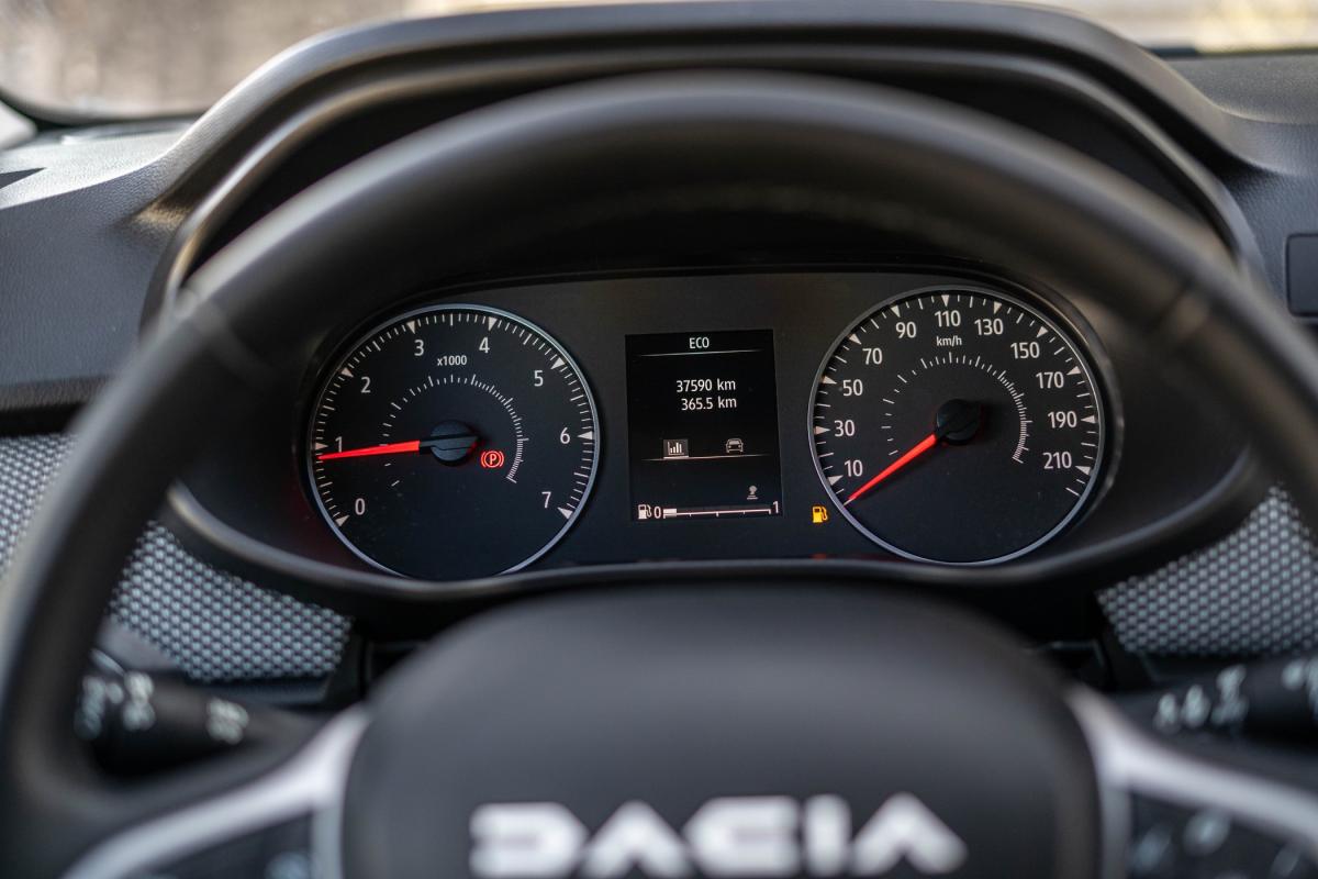 dacia-jogger-2023-gpl-999cc
