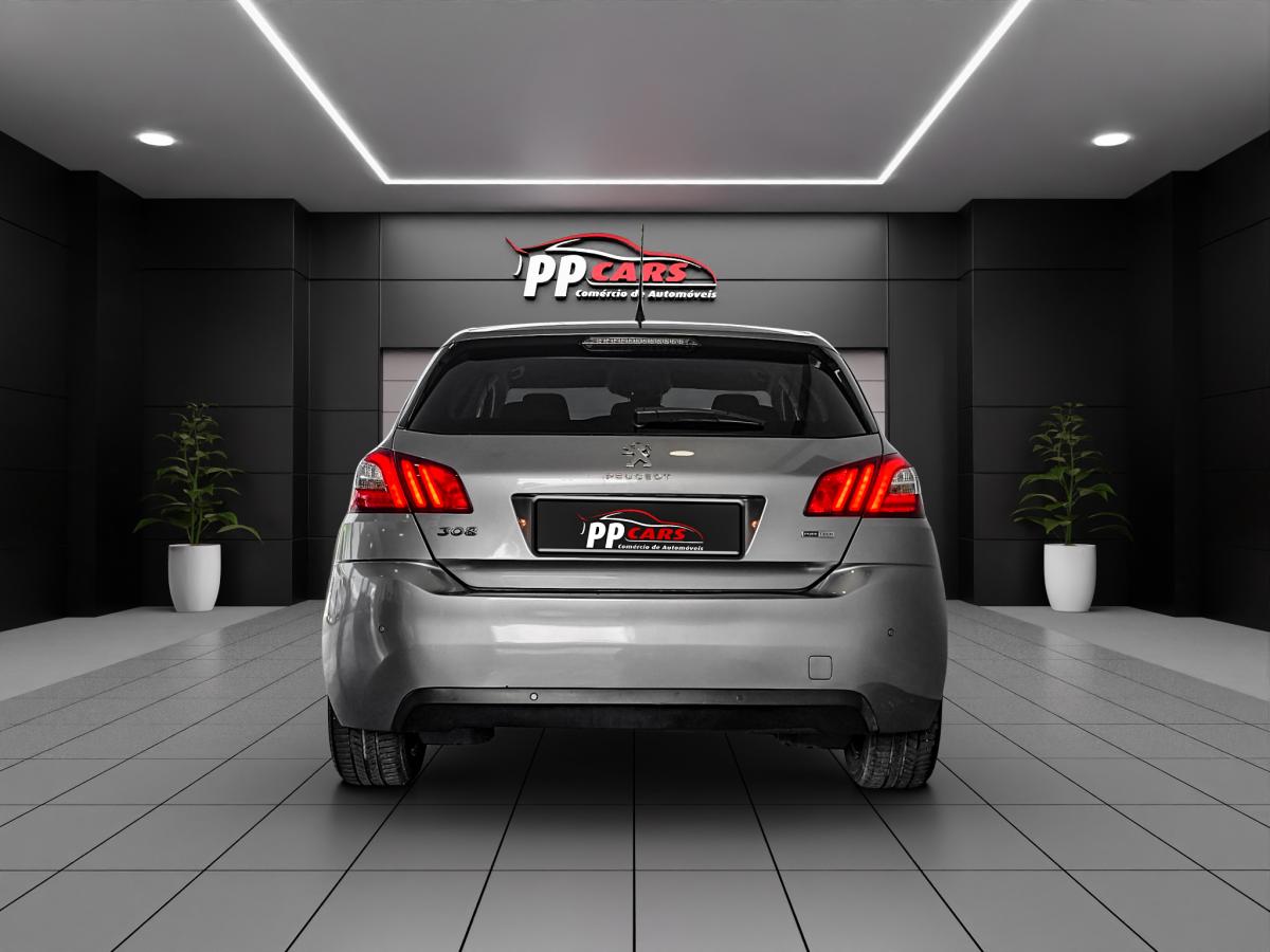 peugeot-308-2017-gasolina-1199cc