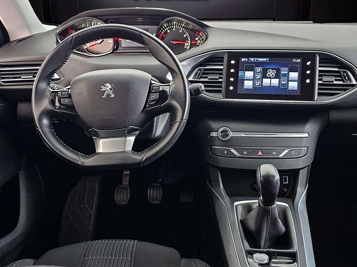 peugeot-308-2017-gasolina-1199cc