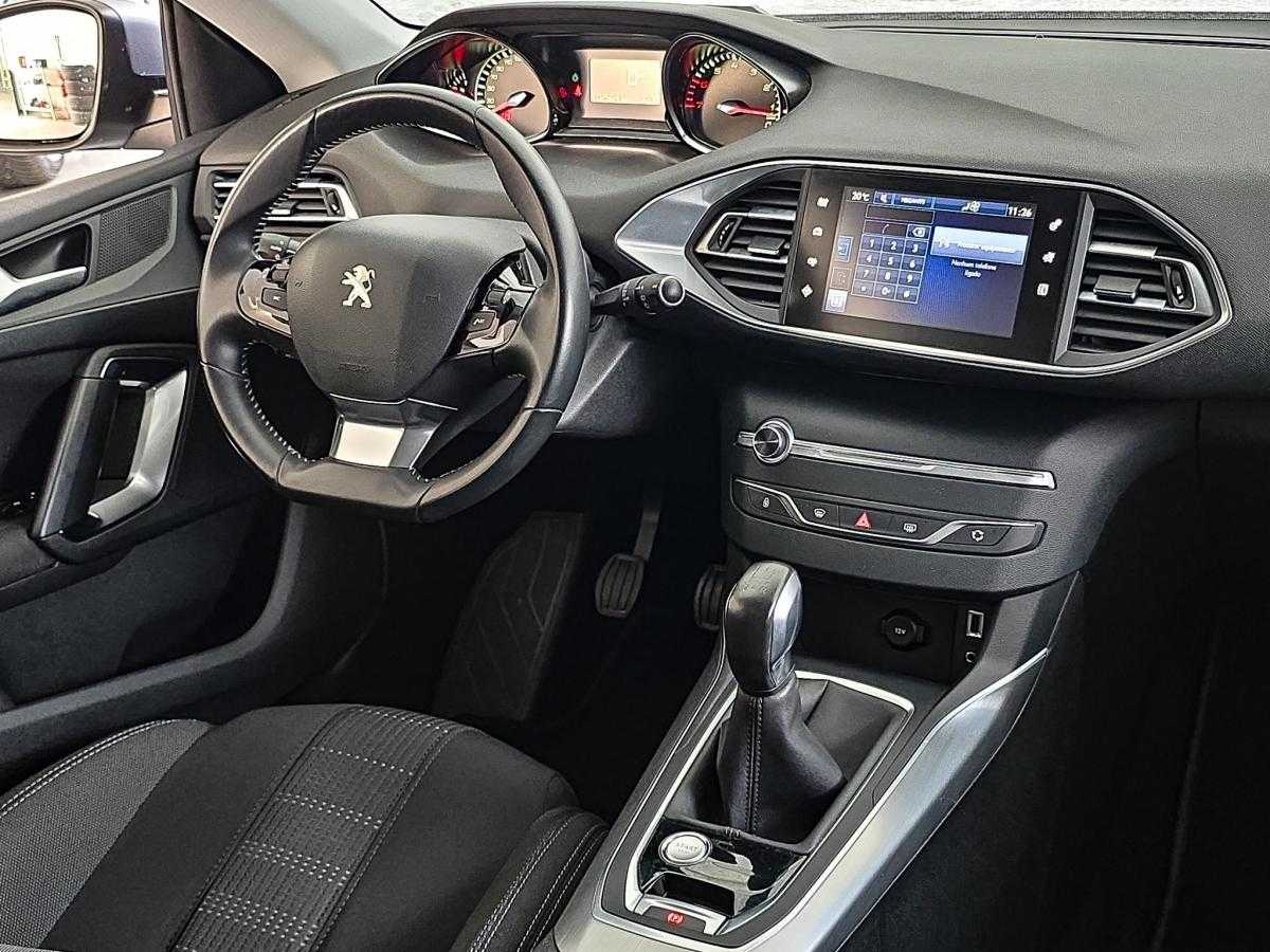 peugeot-308-2017-gasolina-1199cc