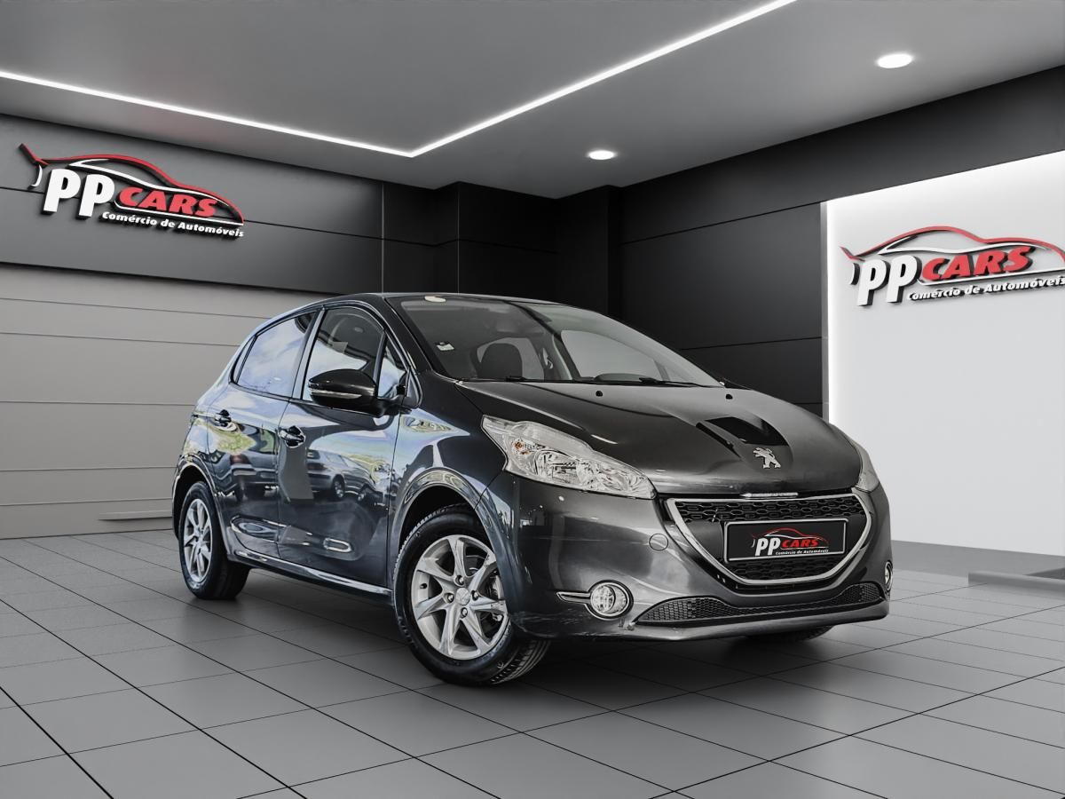 peugeot-208-2014-gasolina-1199cc