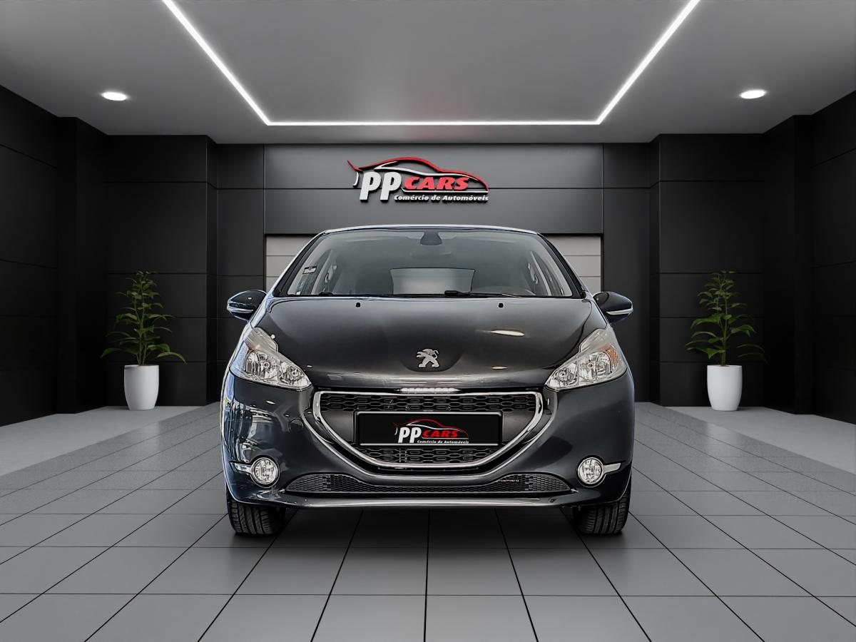peugeot-208-2014-gasolina-1199cc