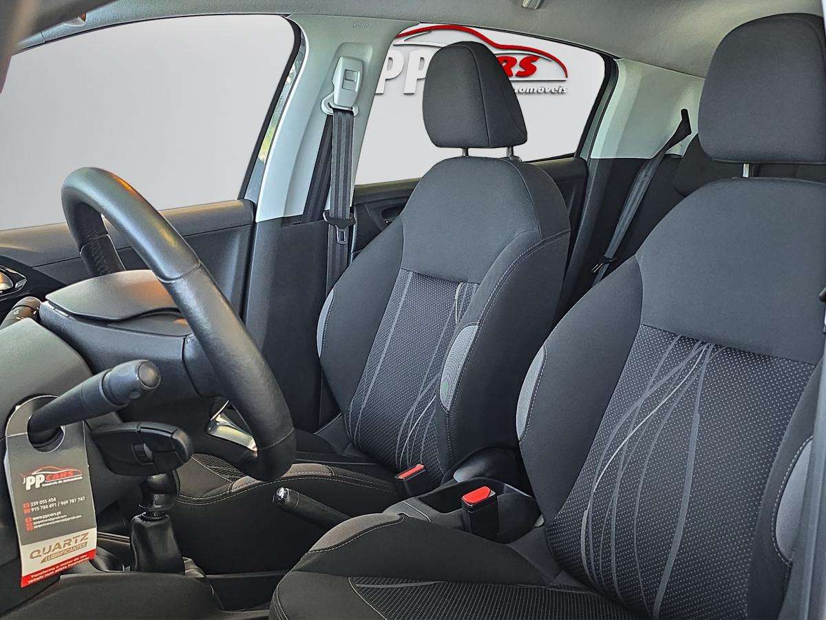 peugeot-208-2014-gasolina-1199cc